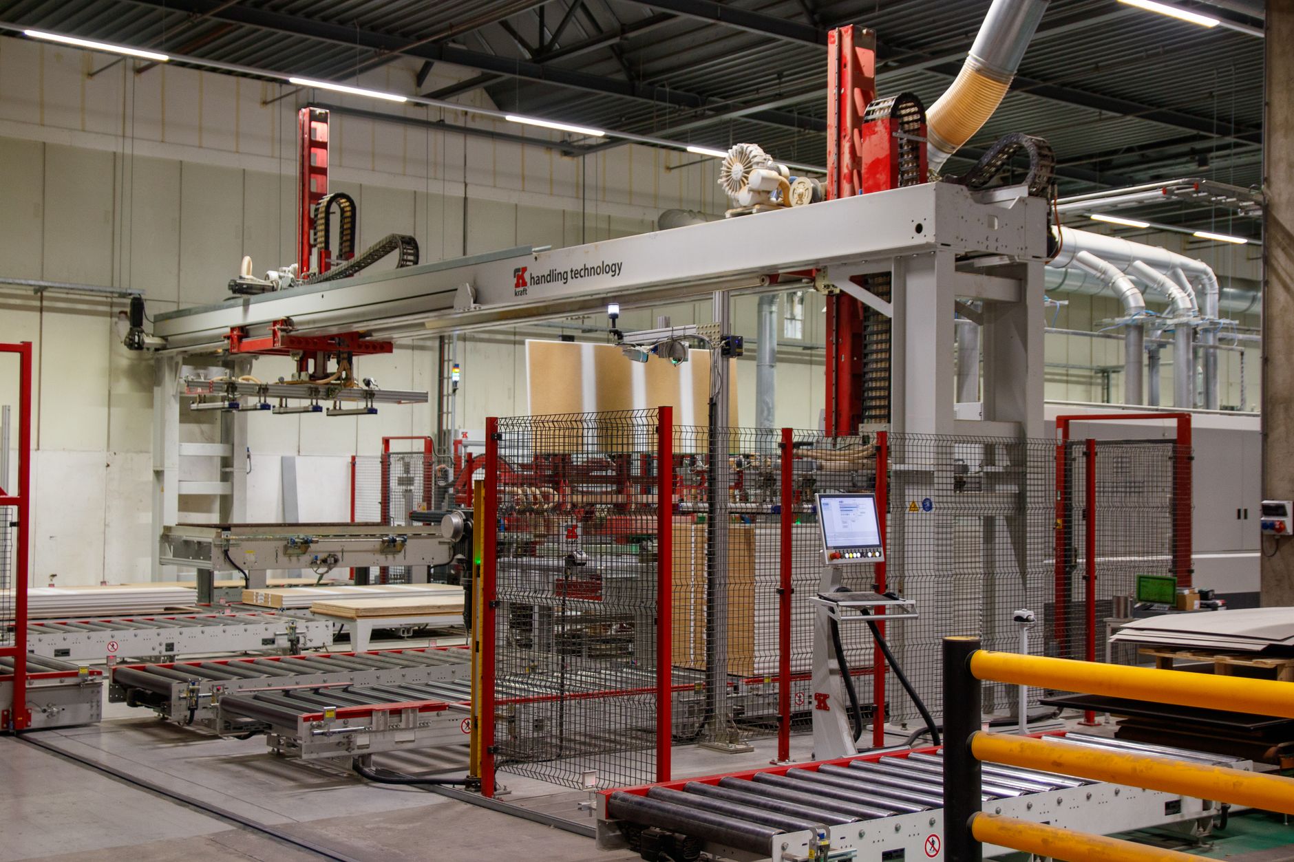 삼성 로봇패권 경쟁 승부 - robot arm manufacturing facility