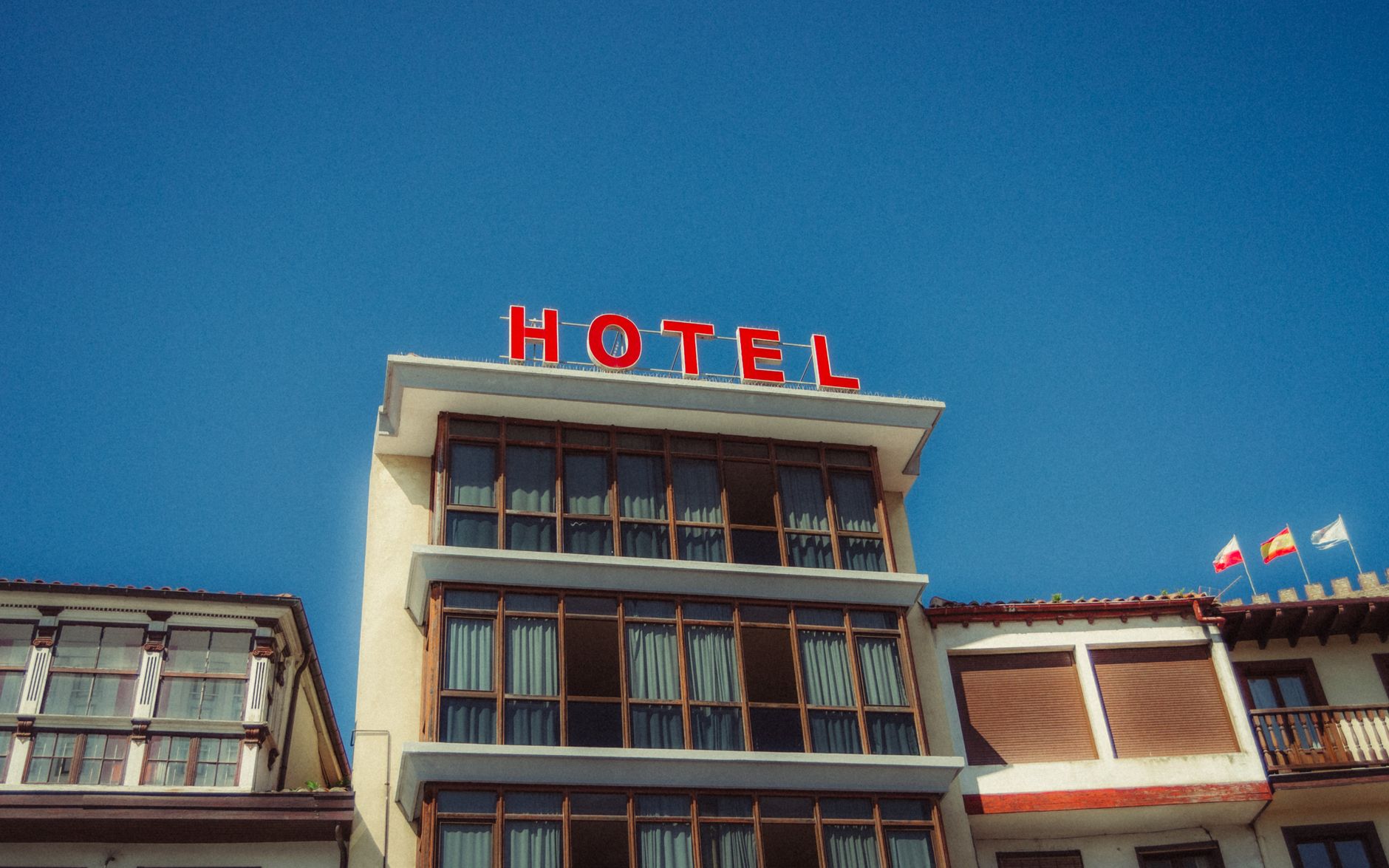 IHG Best Price Guarantee: everything you need to know - holiday inn express hotel exterior