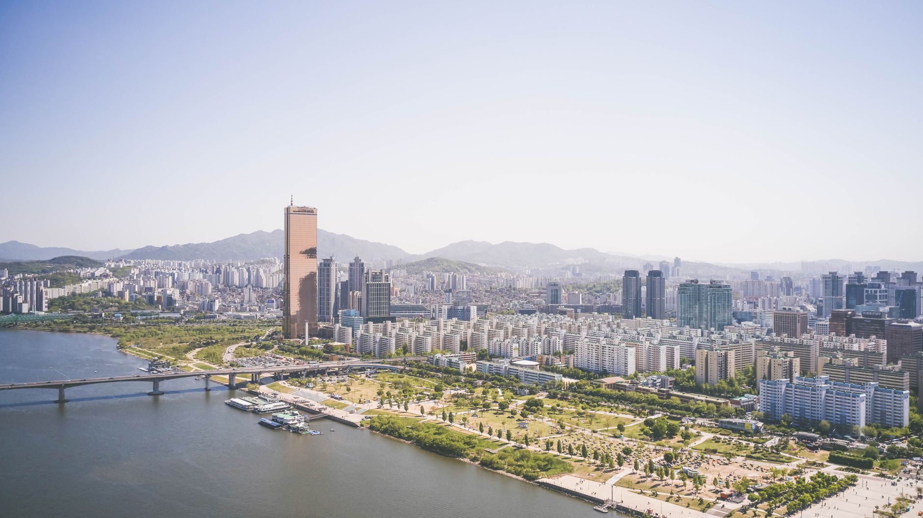 '닥치고 공급' 또다른 논쟁…용산, 주택 공급이냐 공원 조성이냐 - Seoul Yongsan park green space aerial view
