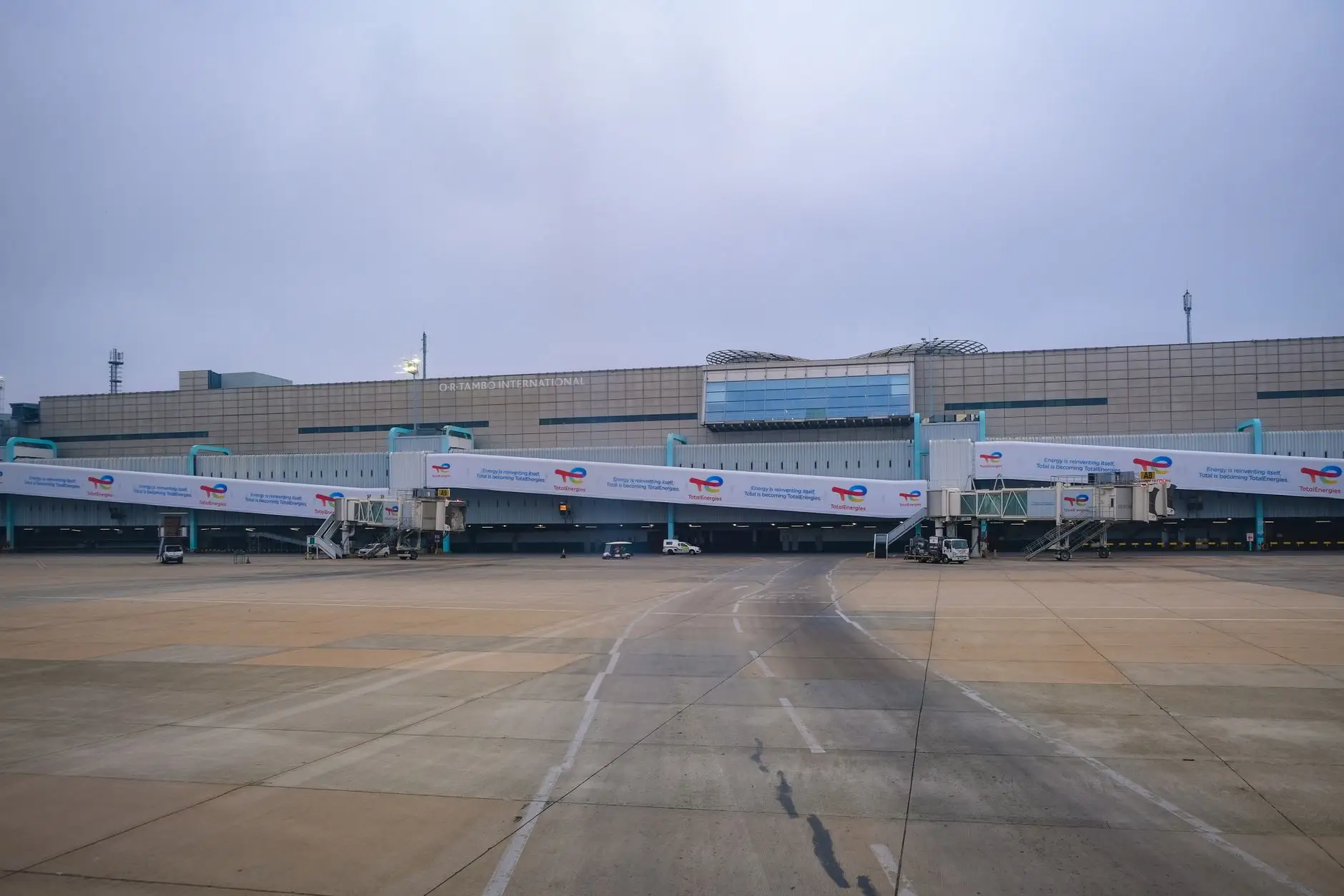 인천공항 새 역사…국제선 여객'세계 1위' - Incheon airport terminal 2 exterior